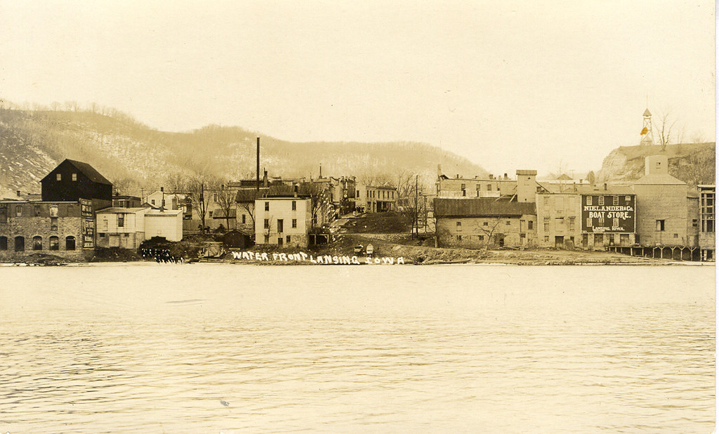 Lansing, Iowa, Riverfront, Mississippi River photolibrarian Flickr