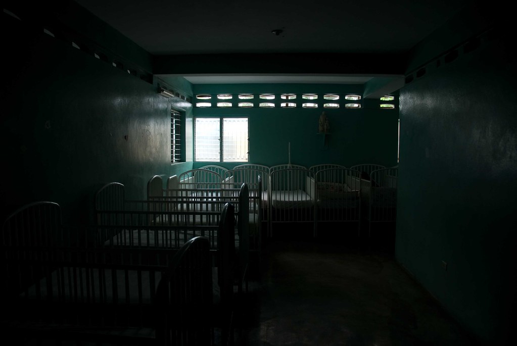 Empty Cribs Lee Cohen Flickr