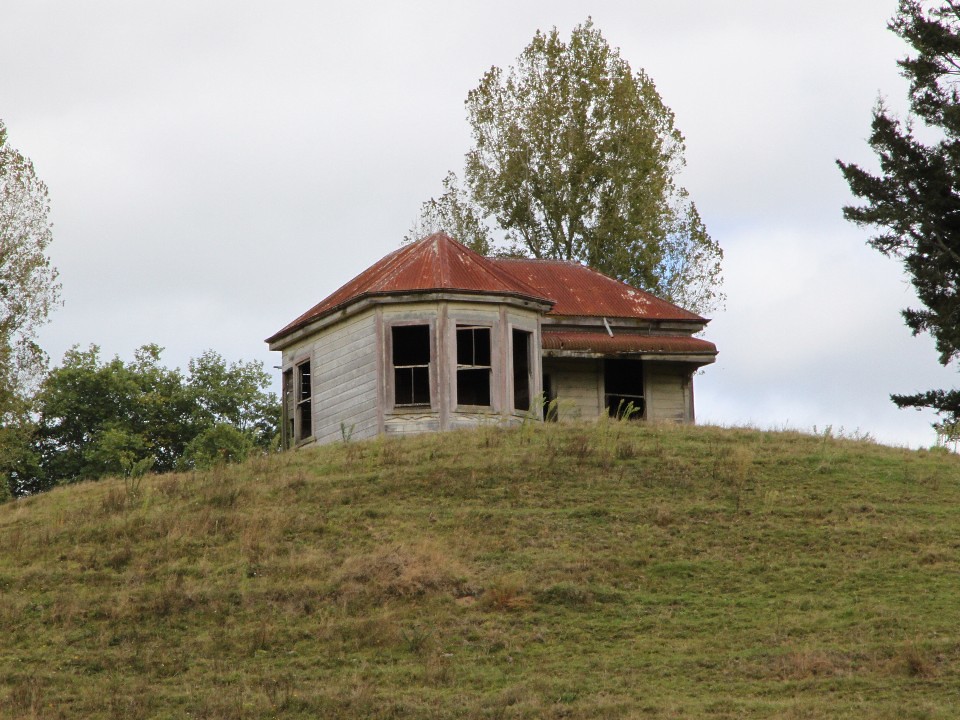 Old house, Te Kuiti, New Zealand brian nz Flickr