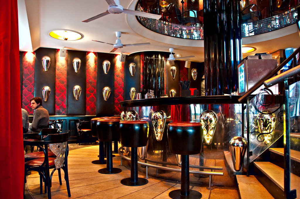 Iguana café Paris, France The cool and stylish décor at