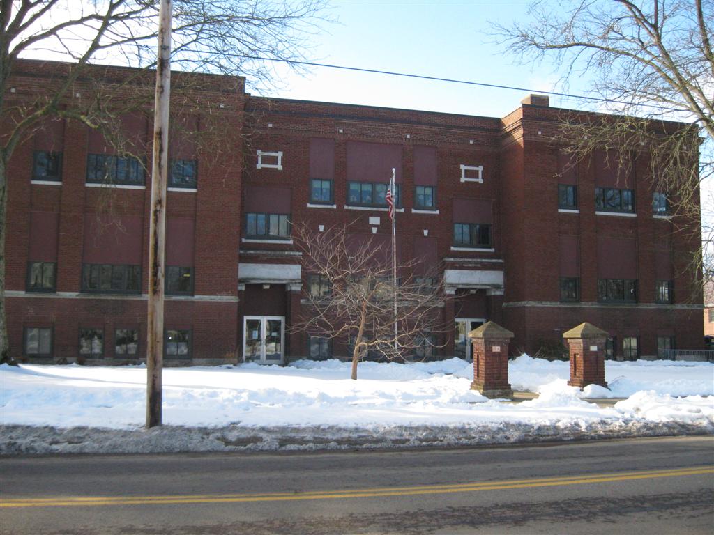 030610 Seville School 2Seville, Ohio (2) Aaron Turner Flickr