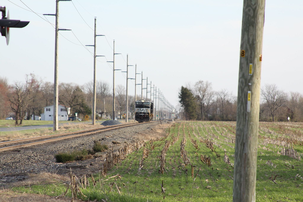 NS ES40DC 7571 Viola, Delaware Conrail89 Flickr