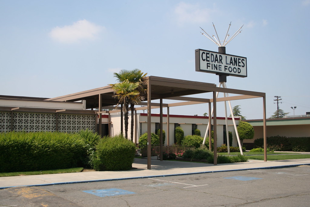 Cedar Lanes Fresno, CA a photo on Flickriver