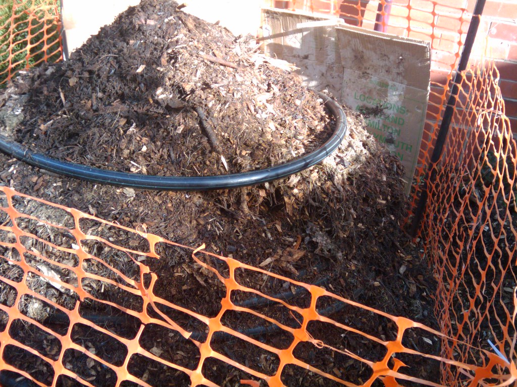 compost water heater version 2 Compost heated water. Mix 2… Flickr