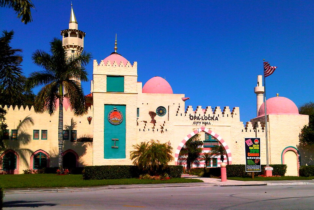 Opa Locka City Hall Opa Locka's city hall in the Moorish a… Flickr