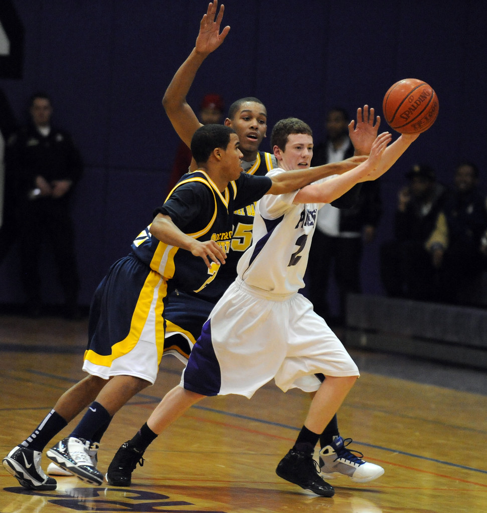 Pioneer versus Detroit Country Day basketball, 2.12.10 Flickr