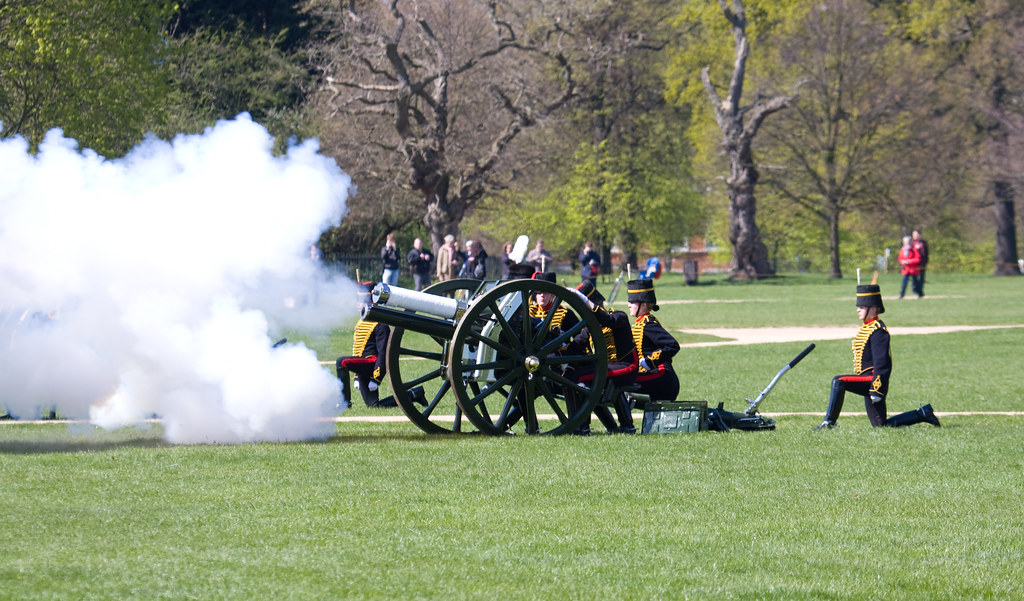 Queen's Birthday 41 Gun Salute, Hyde Park 15 Don McDougall Flickr