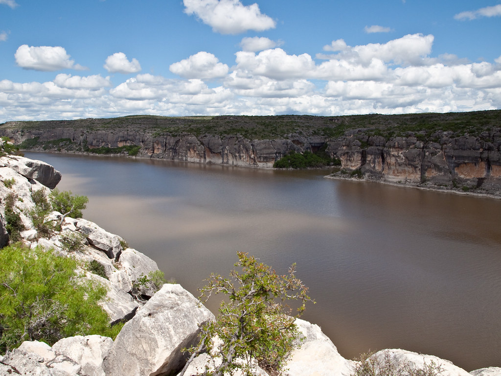 P4161056 Pecos River West of Comstock, Texas, USA Bill Herndon
