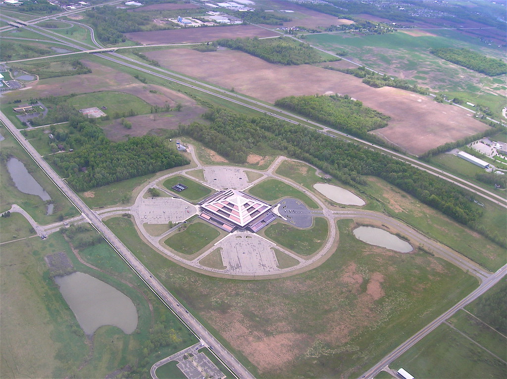 Pyramid in Grand Rapids Have seen this countless times but… Flickr