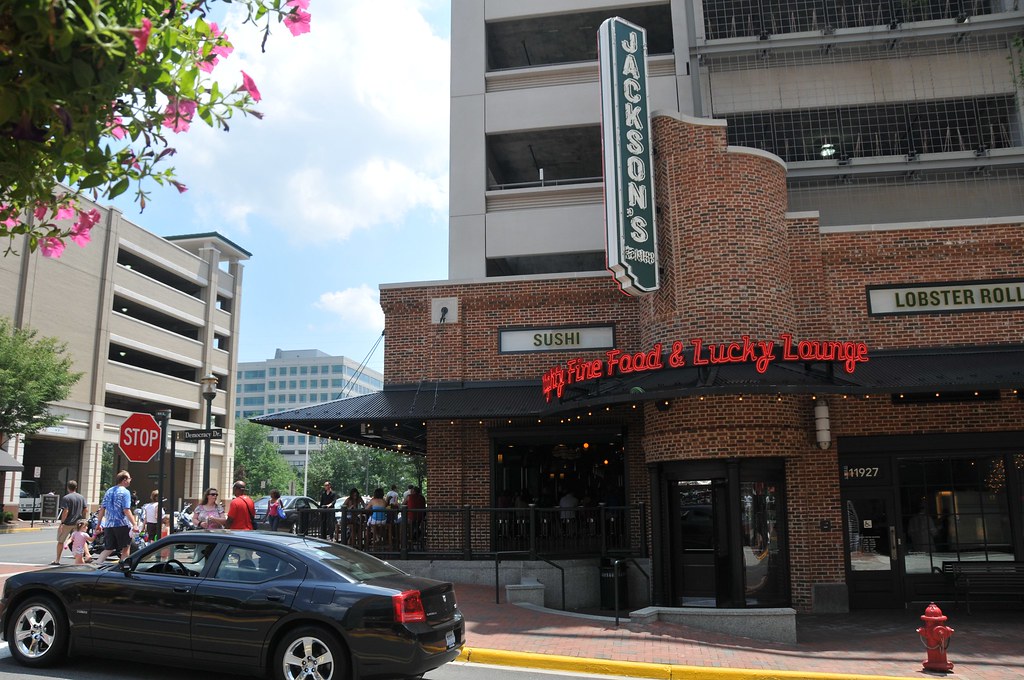 Jackson's at Reston Town Center Machvee Flickr