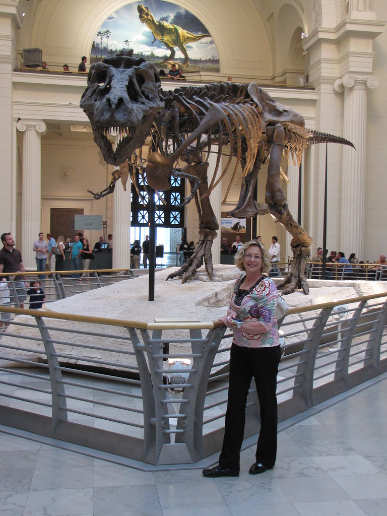 Sue & Sue Field Museum, Chicago, IL, May 1, 2010 Anthony Auston