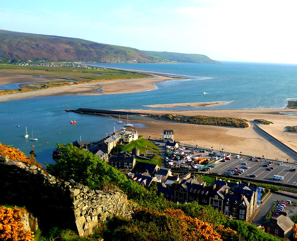 Barmouth, Wales. ANDREW Flickr