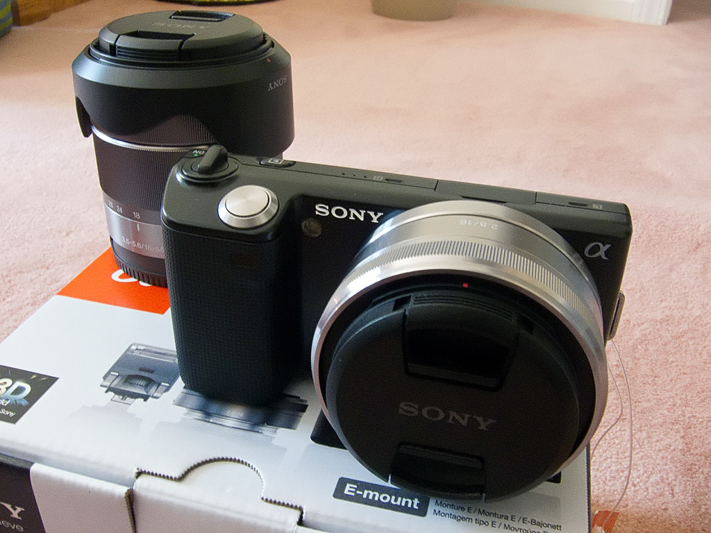 Sony NEX5 w/16mm Kit & 1855mm Zoom Lenses saebaryo Flickr