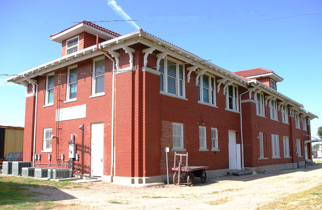 Fairbury, NE train station Former Rock Island Line station… Flickr