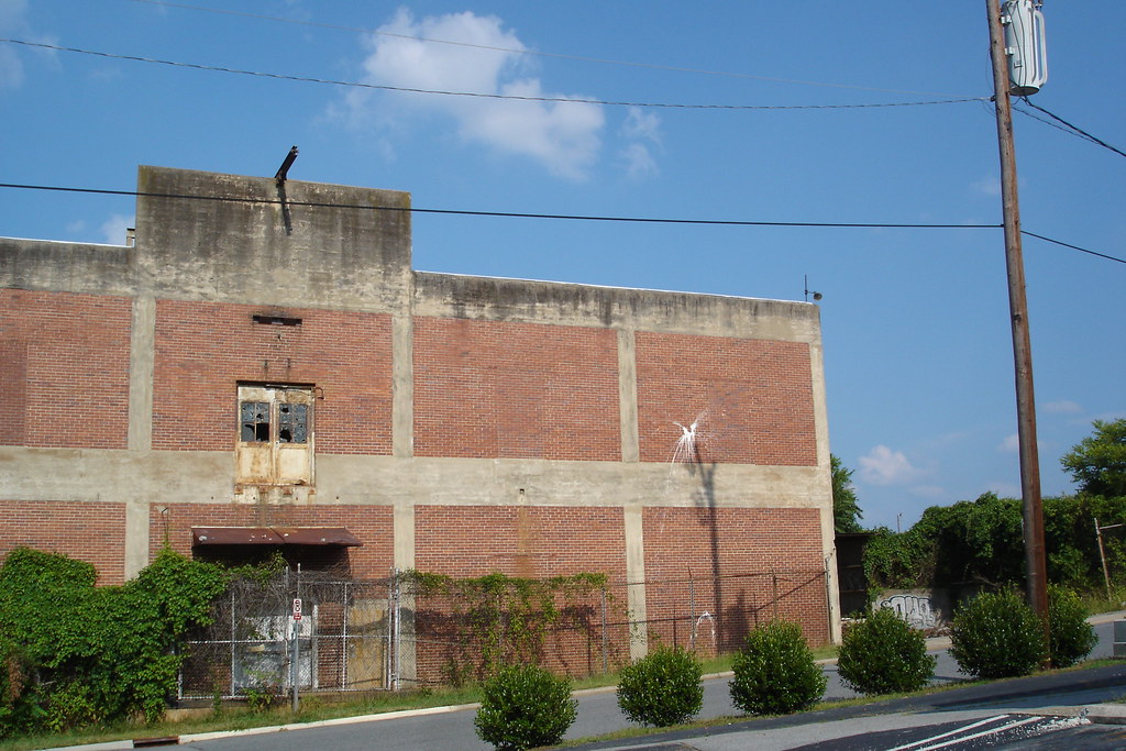 Old Building, 2000 Lindell St., Greensboro, NC 'ell joy Flickr