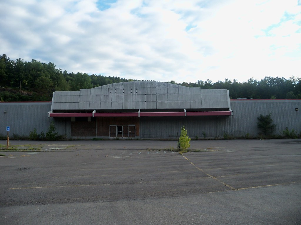 Kmart Coal Township 2400 Rt. 61; was one of 66 stores to… Flickr