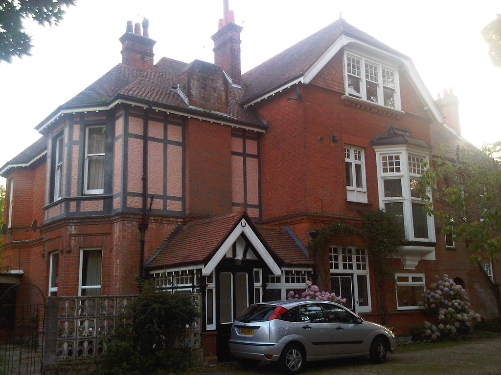 St Martin's, 10 McKinley Road, Westbourne, Bournemouth a photo on