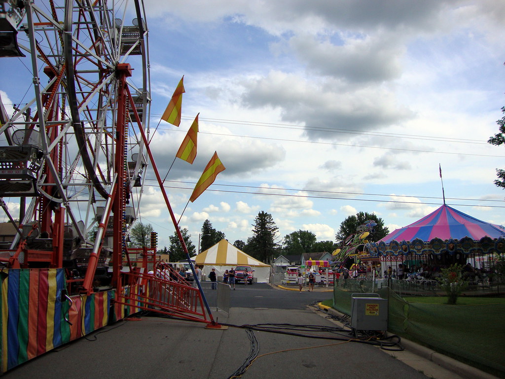 A&P Carnival Midway At The Fireman's Celebratio… Flickr