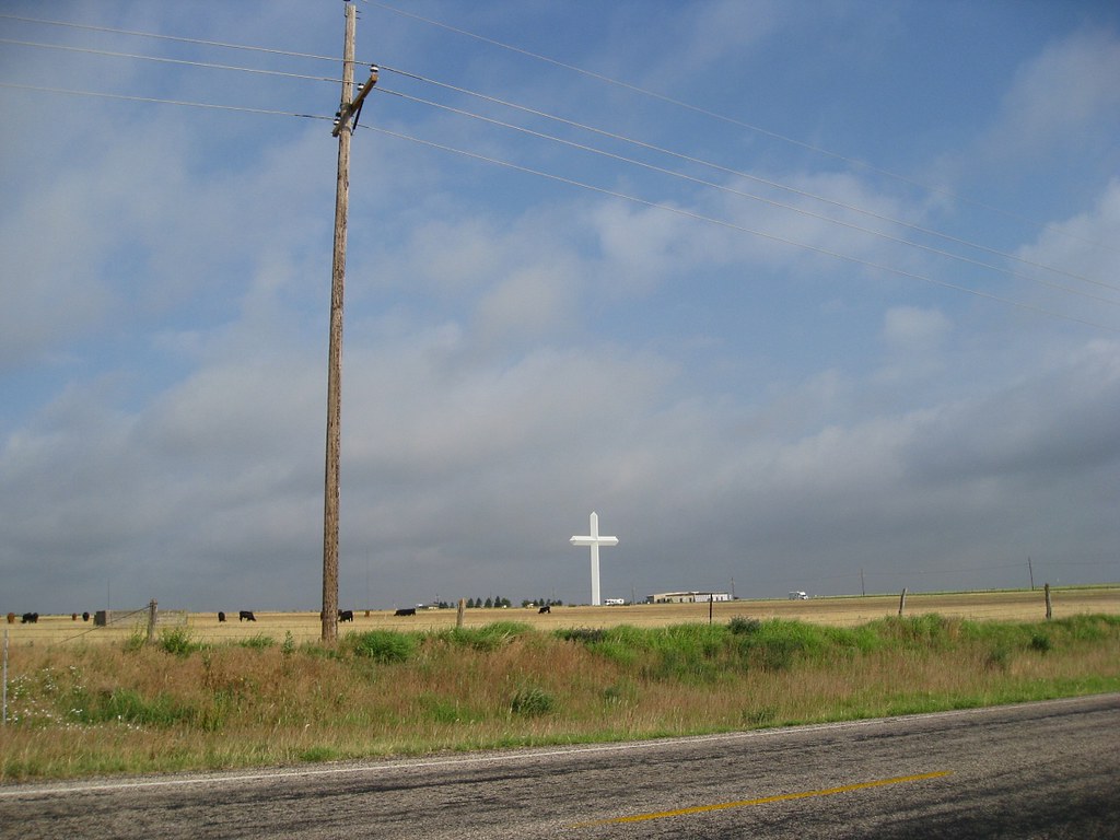 Groom, TX 2473a At Groom, TX, is a 19 story cross located … Flickr