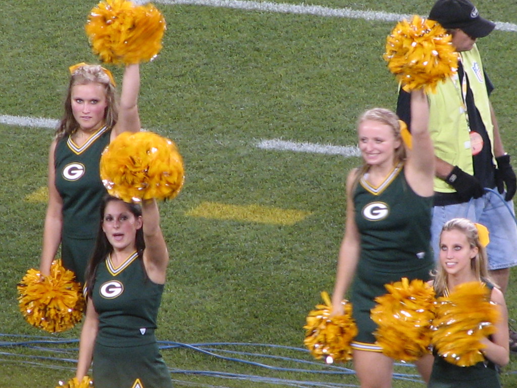 green bay packers cheerleaders 22 zac bonenberger Flickr