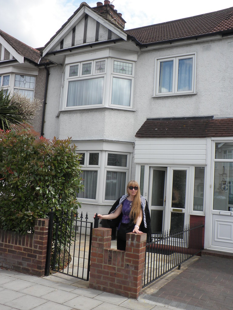 288 Horns Road 2 Roman Szwaba Flickr