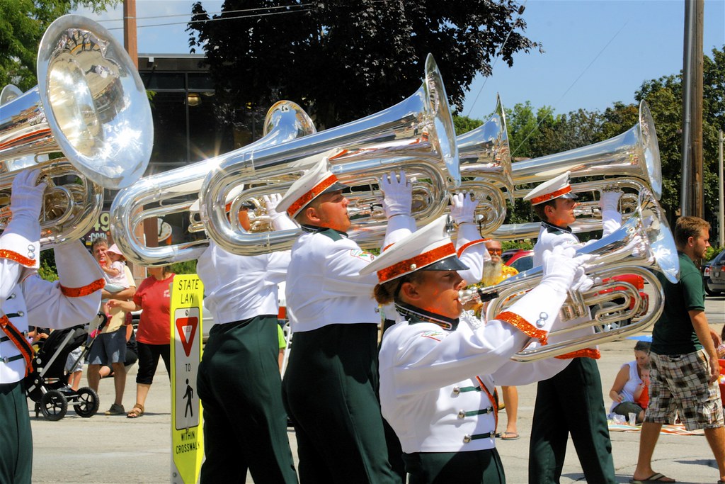 Contrabass Bugler 2010 South Shore Water Frolics Parade, M… Flickr