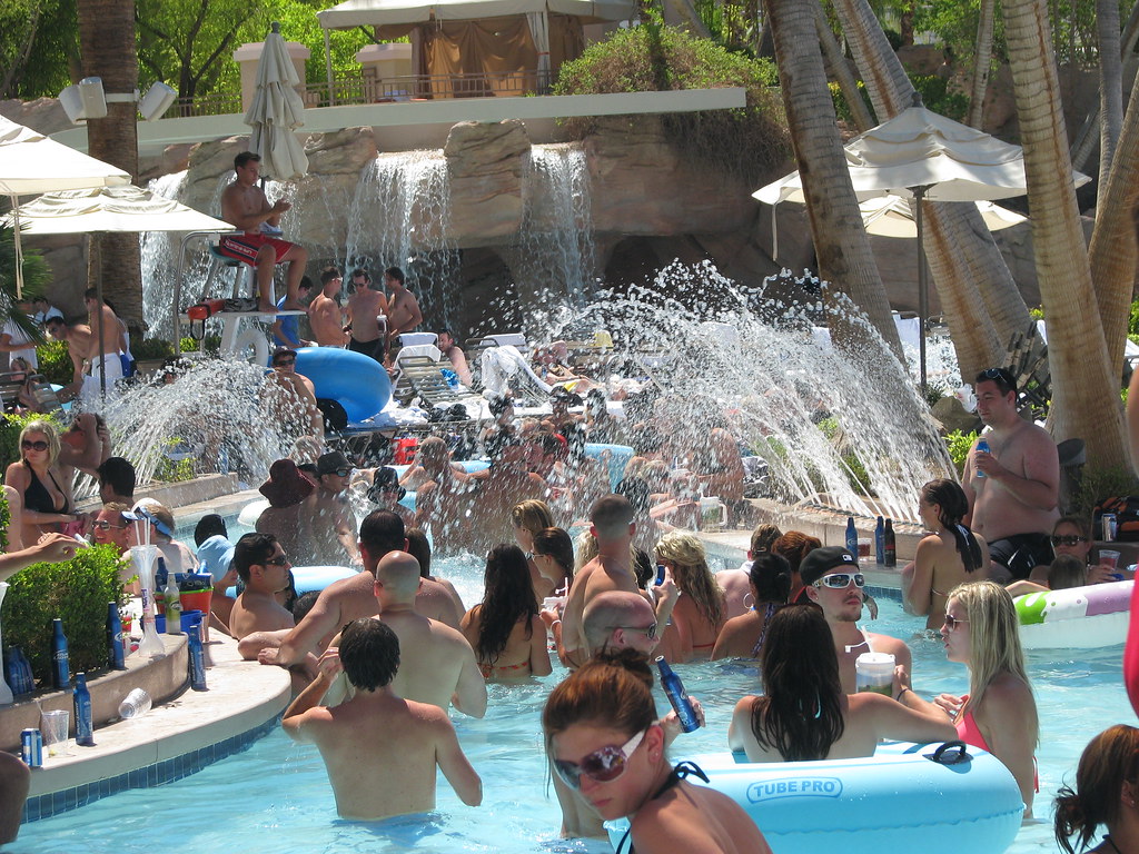 MGM Grand Lazy River Flickr