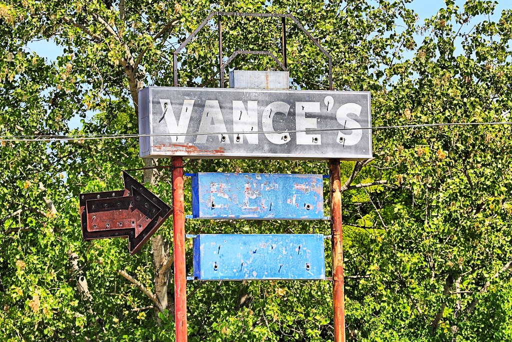 Vance's Gas Station Sign Built back in the late 50's. (See… Flickr