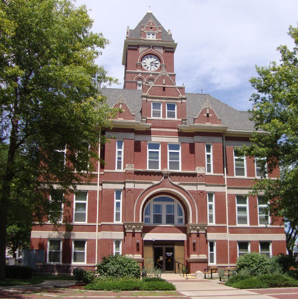 Rice County Courthouse (Lyons, Kansas) This 191011 Romane… Flickr