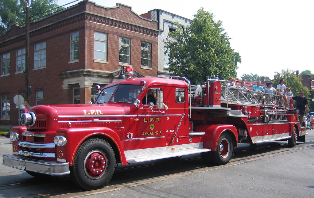 IMG_0563.JPG Louisville Fire Department ladder truck. Take… Flickr