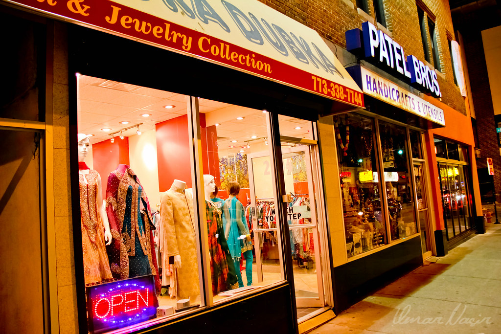 Devon Avenue (Chicago) Devon Avenue (Chicago) en.wikipedia… Flickr