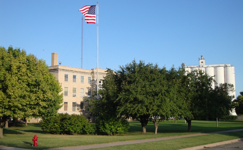 Comanche County Courthouse and Grain Elevator (Coldwater, … Flickr