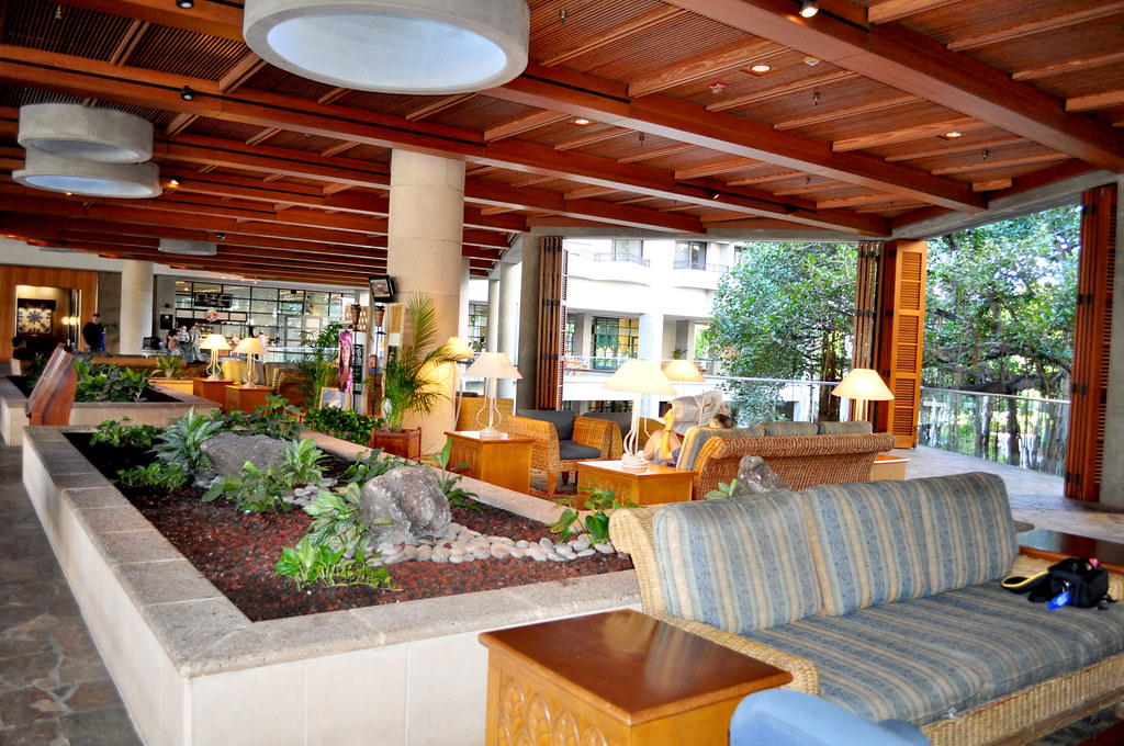 Lobby of the Hale Koa The Hale Koa lobby is totally open a… Flickr