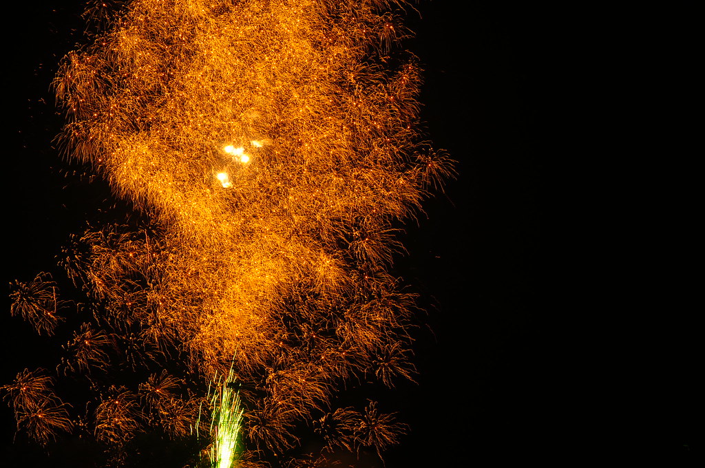 Fireworks on Seneca Photographed at the Italian American F… Flickr