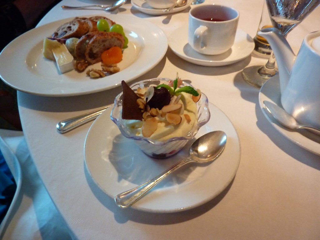 Bordeaux Dining Room Island Princess Rebecca Low Flickr