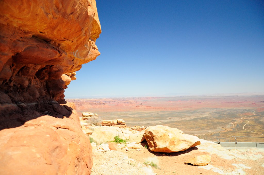 here, Moki Dugway Elevation 6425 The Moki Dugway is locate… Flickr