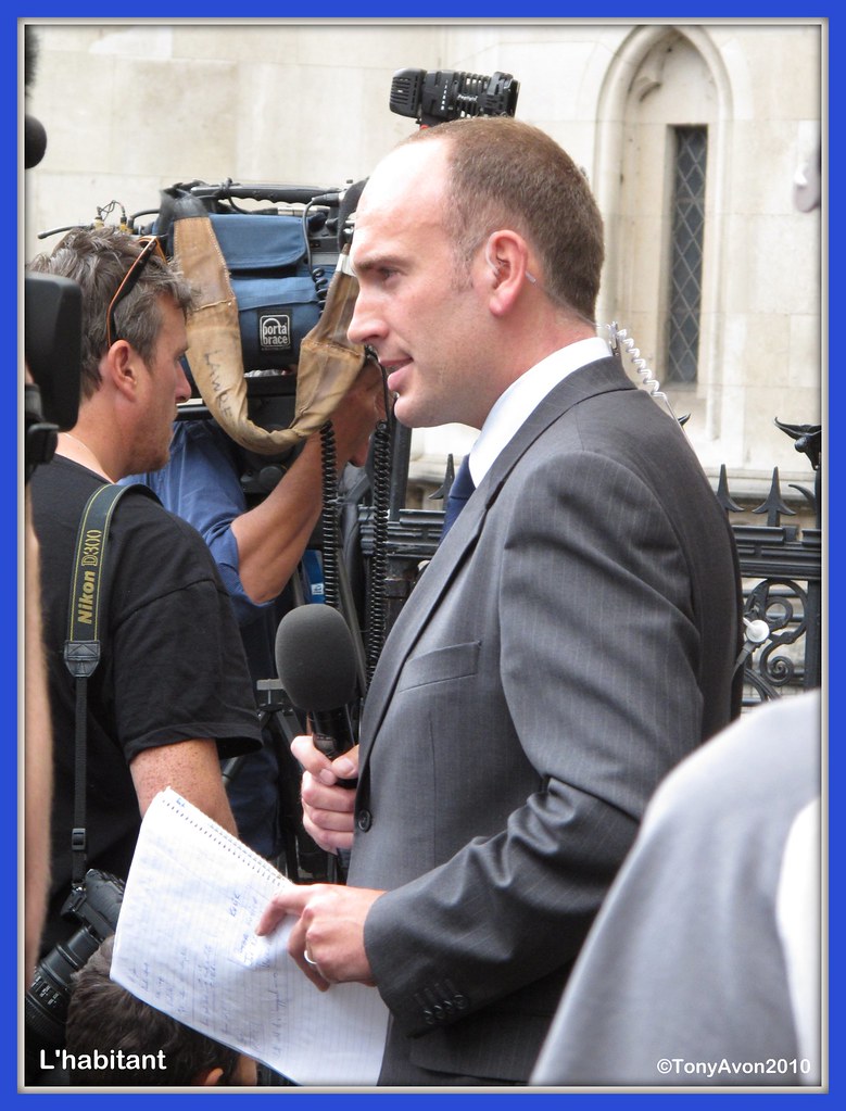 At the Royal Courts of Justice, Waiting for Pompey (V the … Flickr