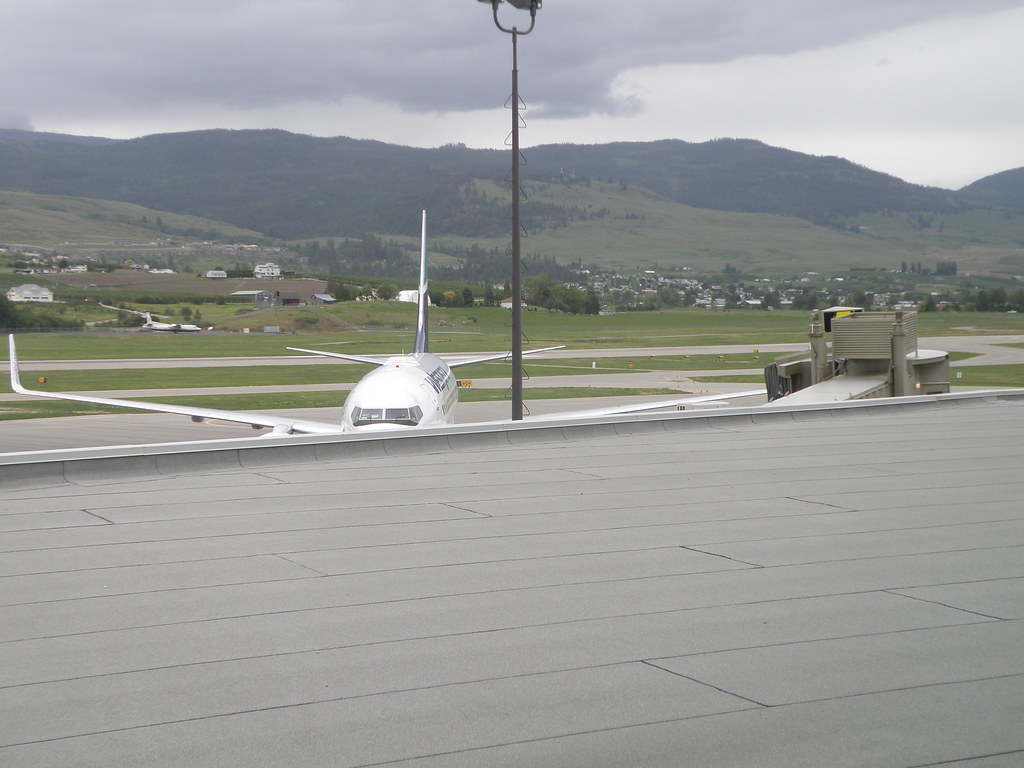 P5260159 Kelowna International Airport Andy Nystrom Flickr
