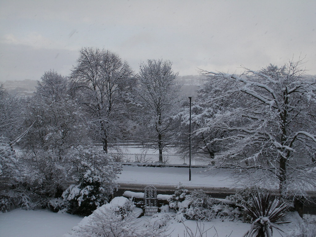 Christmas 2009 in Morris Lane Kirkstall Ken Stratford Flickr