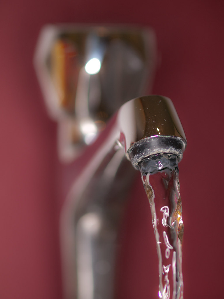 Kitchen Tap Kitchen tap with water running PERMISSION TO U… Flickr