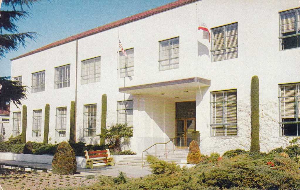 Redwood City City Hall, 1960s Redwood City City Hall, 1960… Flickr