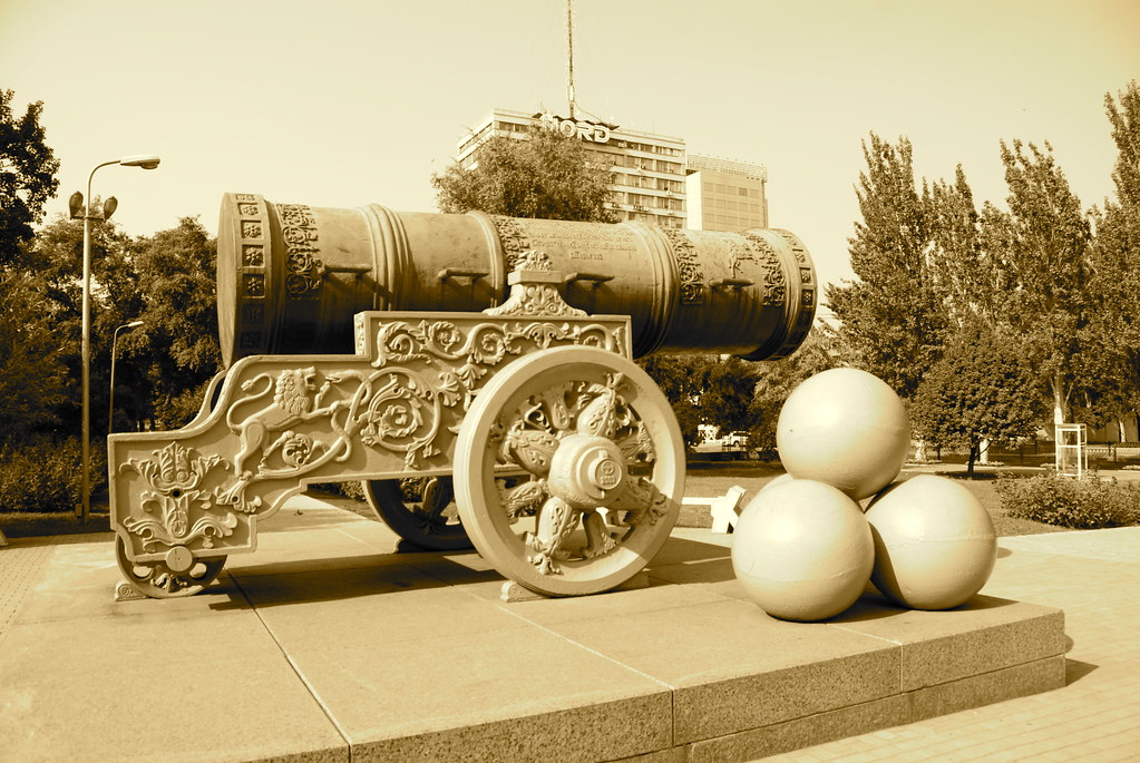 Great Bombard Old cannon in a park in idecrease Flickr