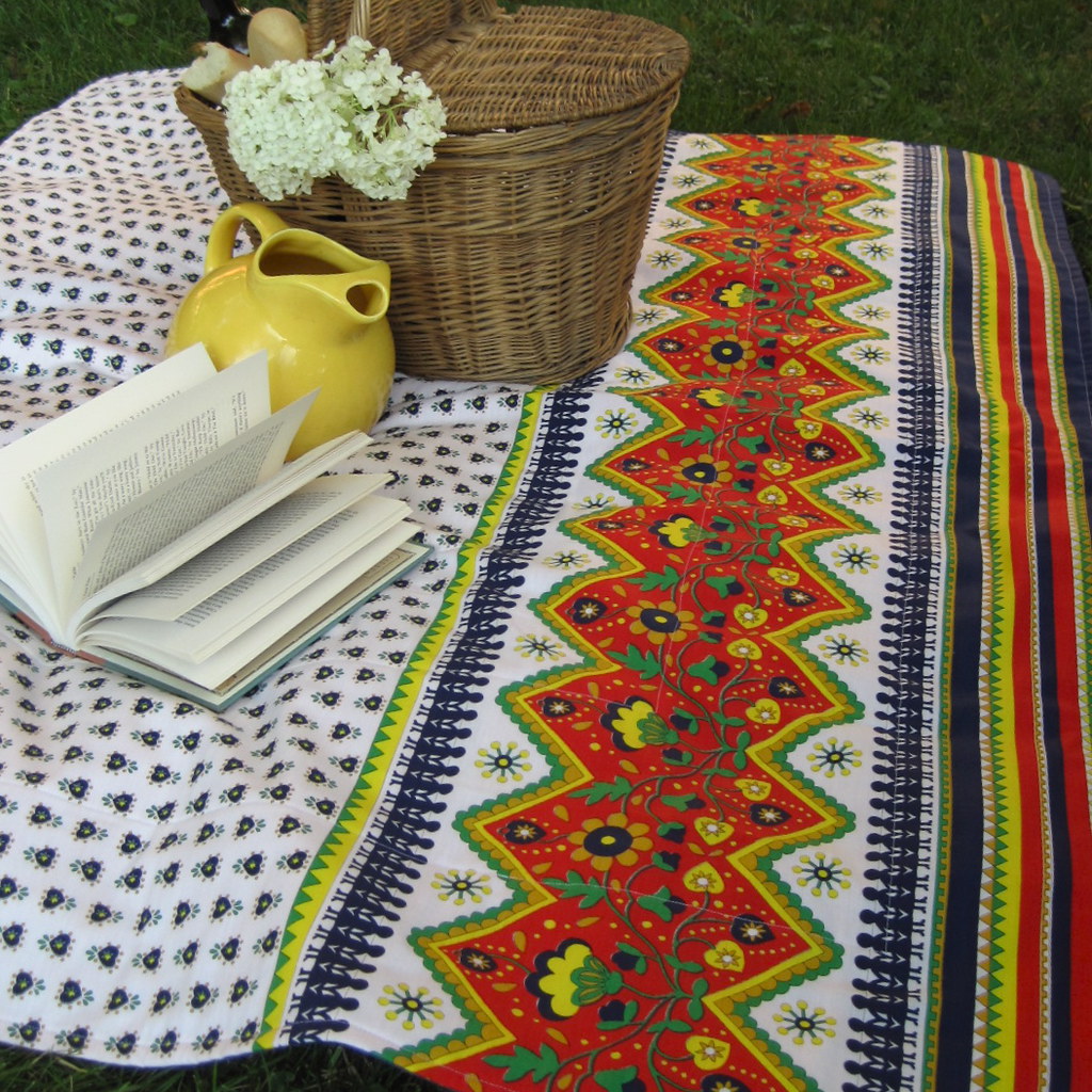 upcycled vintage handmade picnic blanket / pennsylvania du… Flickr