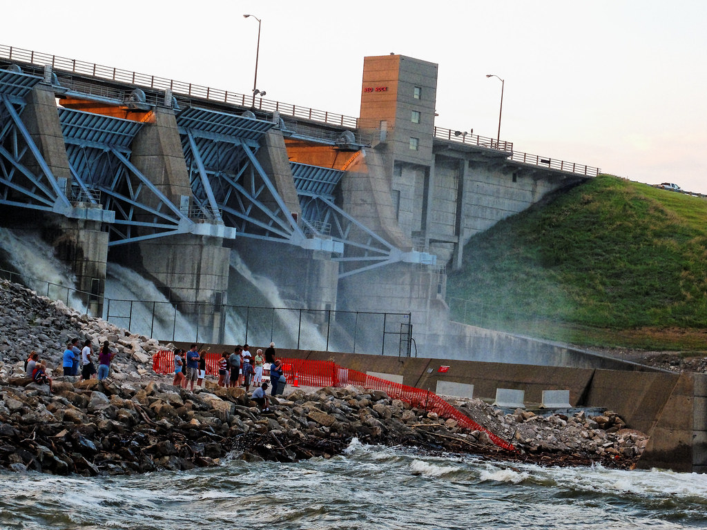 Spillway at the Red Rock Dam Near Pella, IA To alleviate f… Flickr