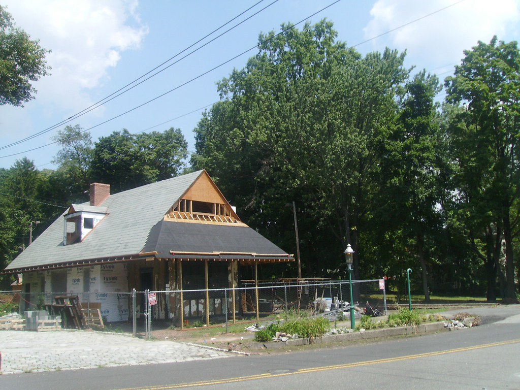 Benson Street station July 2010 {{enThe Benson Street s… Flickr