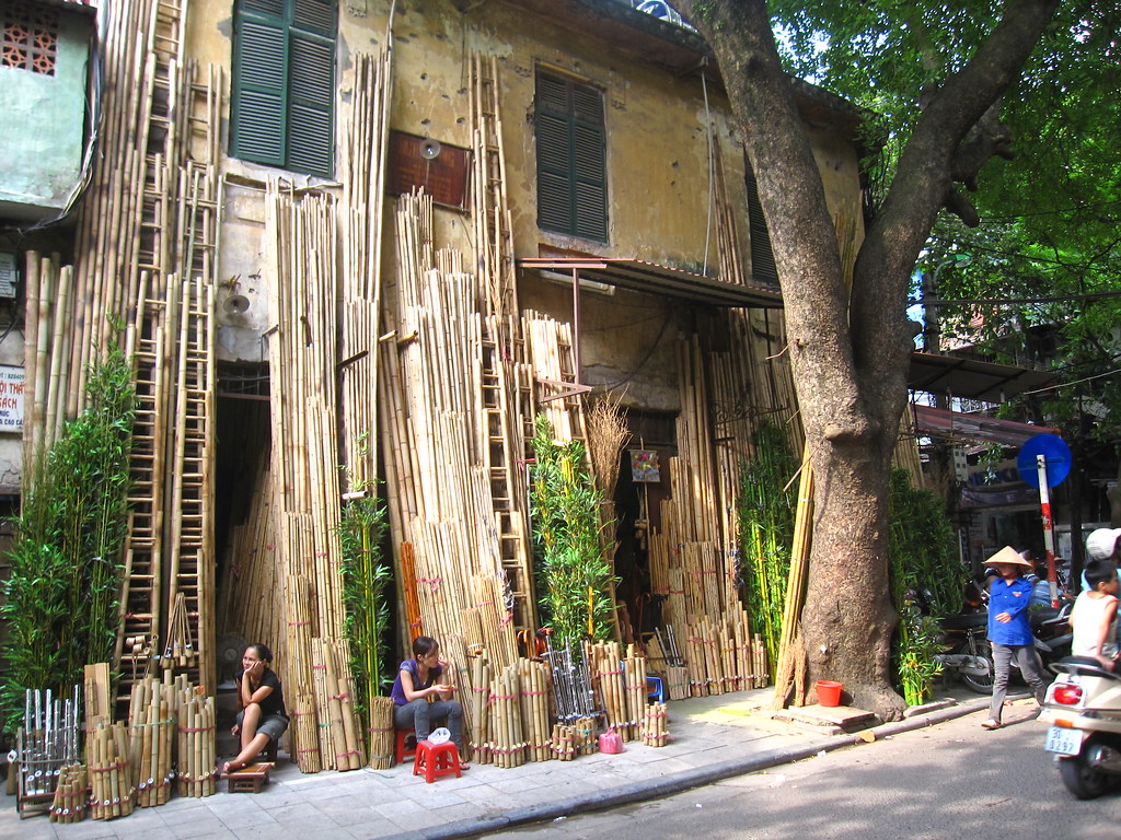 Bamboo street In the foreground you can see the pipes (bon… Flickr