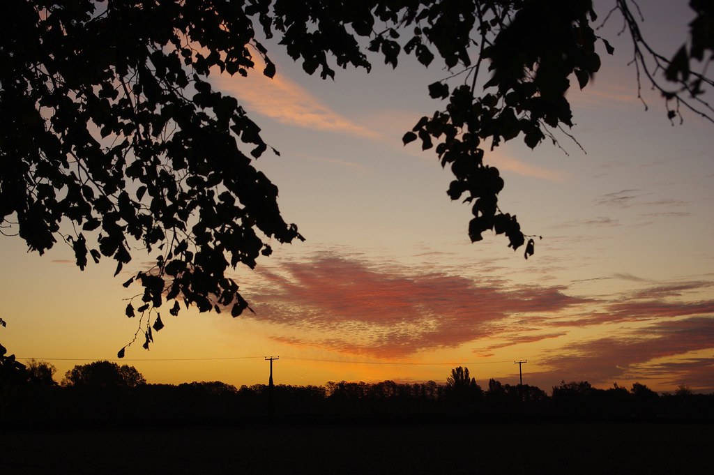 2009100403_Sunrise over Cawston+Bilton Rugby Sunrise over… Flickr
