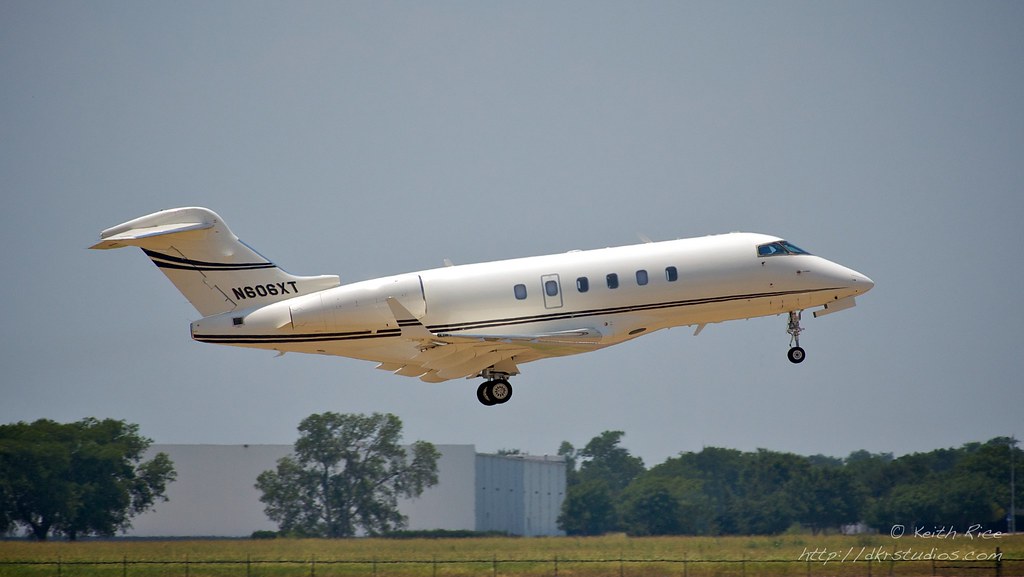 Bombardier BD-100-1A10 - a photo on Flickriver