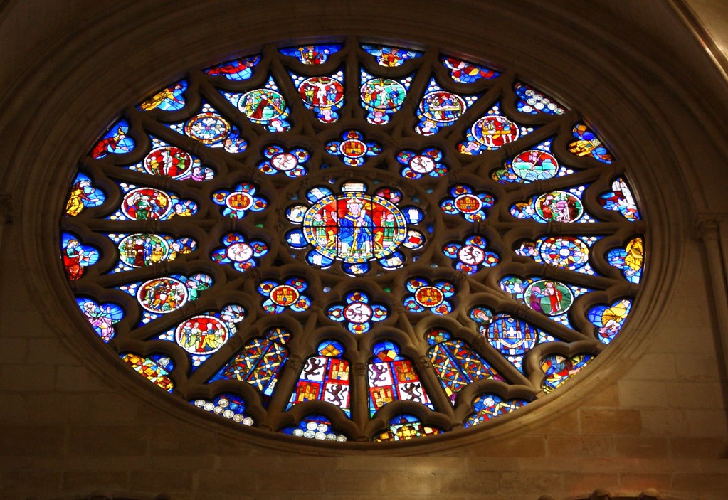 Rosetón de la Catedral de Burgos El rosetón circular que s… Flickr