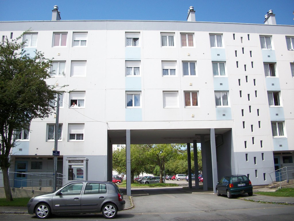 Quartier HLM de Kérourien SaintPierre (Brest) Grand ens… Flickr